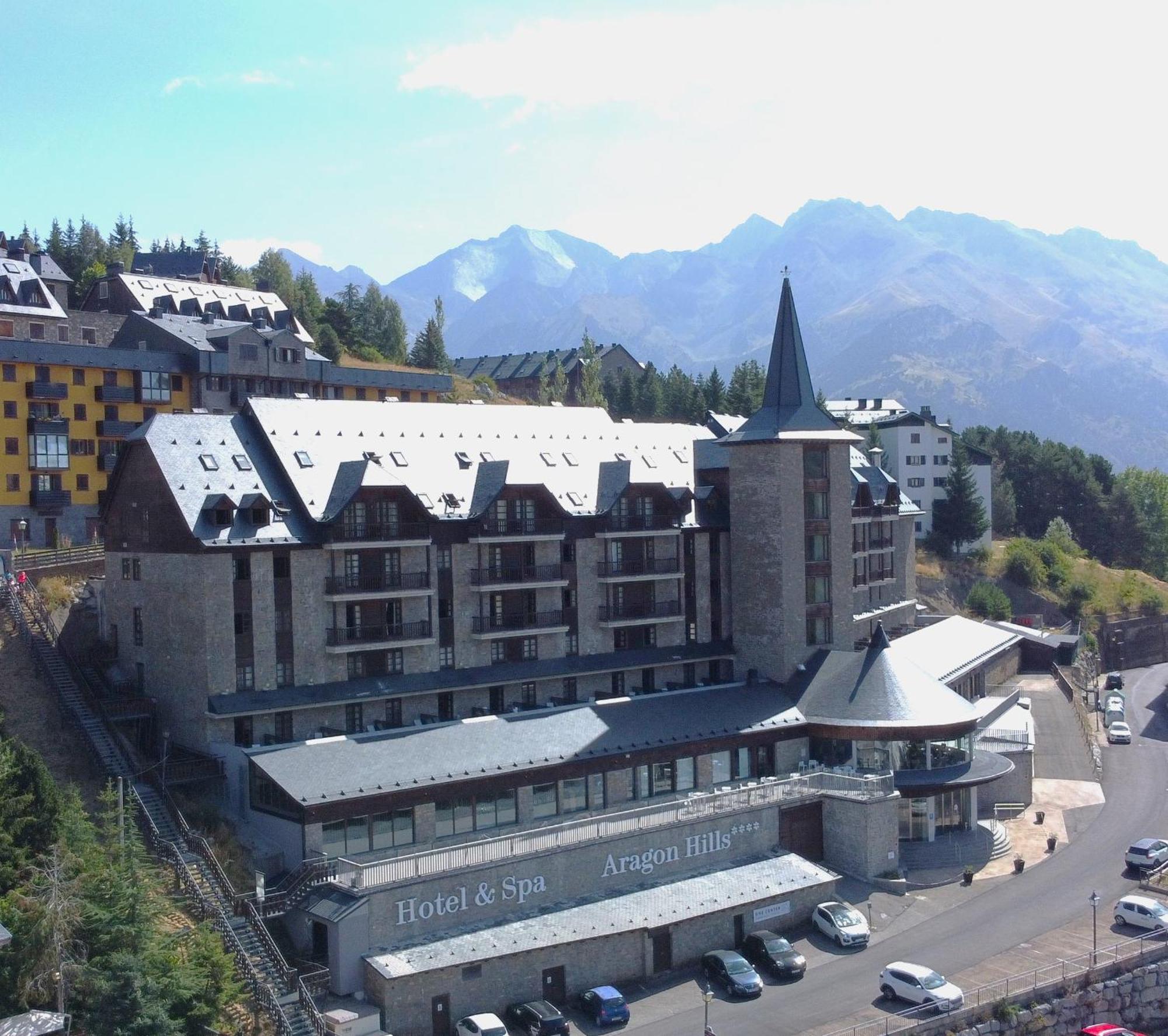 Hotel Snoe Aragon Hills Formigal Exterior foto