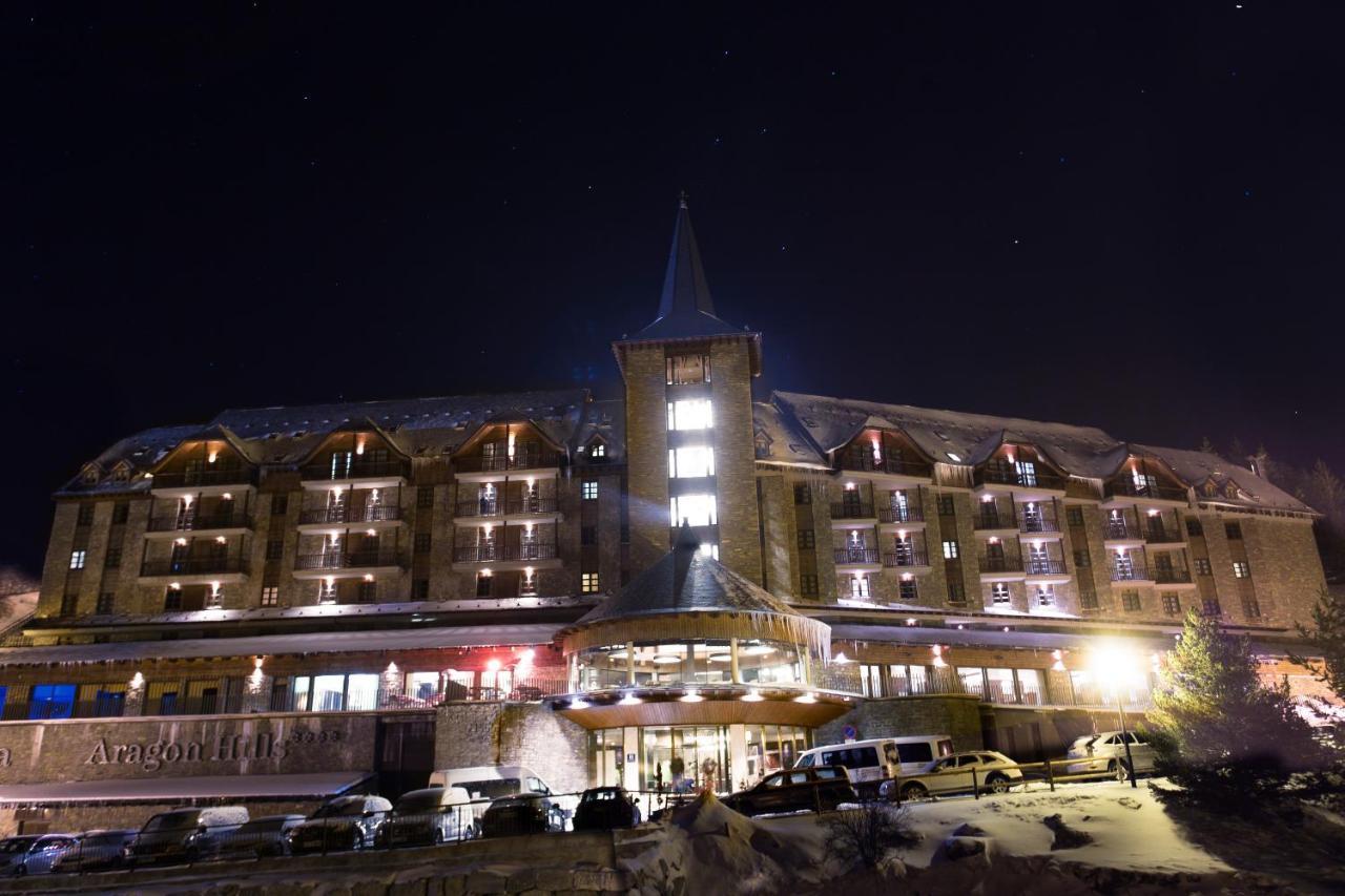 Hotel Snoe Aragon Hills Formigal Exterior foto