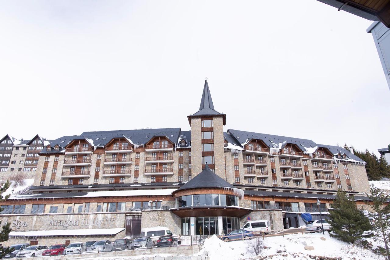 Hotel Snoe Aragon Hills Formigal Exterior foto